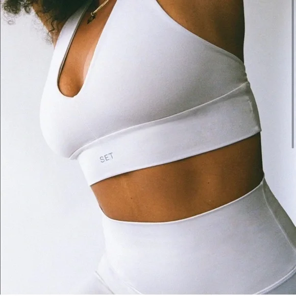 SET Active luxform legging and v racer back top Size M - Picture 2 of 4